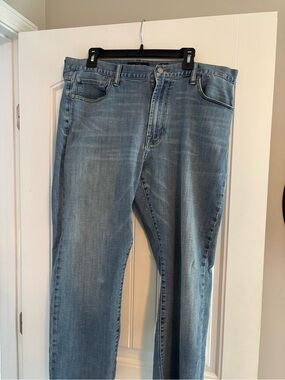 Lucky Brand Men's Light Blue Slim Straight Jeans